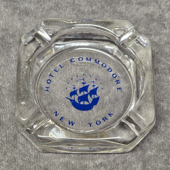 Vintage NYC Hotel Commodore New York Ship Art Deco Square Glass Ashtray - Picture 1 of 7